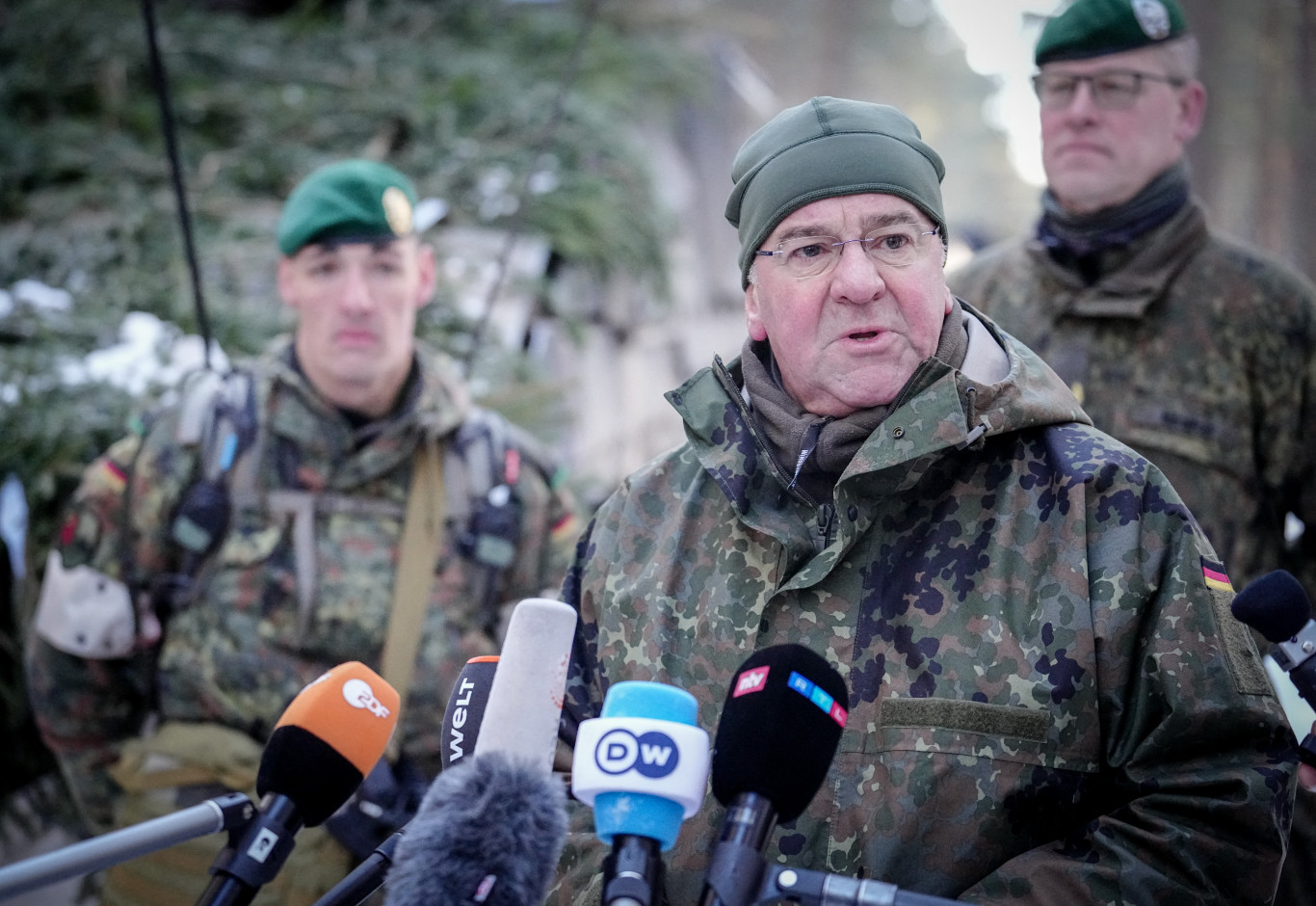 „Számolni kell azzal, hogy Putyin megtámadhat egy NATO-tagországot” – mondta a német védelmi miniszter