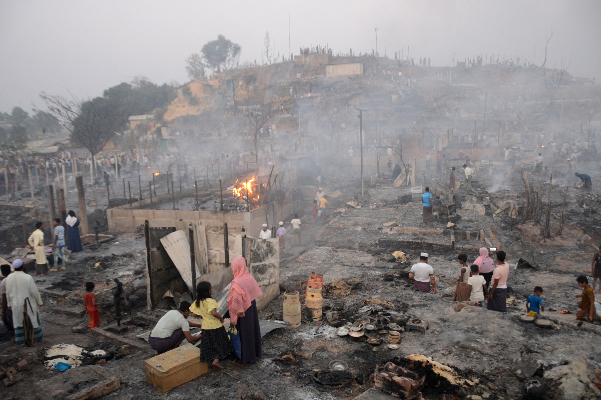 Szabotázsakció miatt borult lángokba a világ legnagyobb menekülttábora Bangladesben