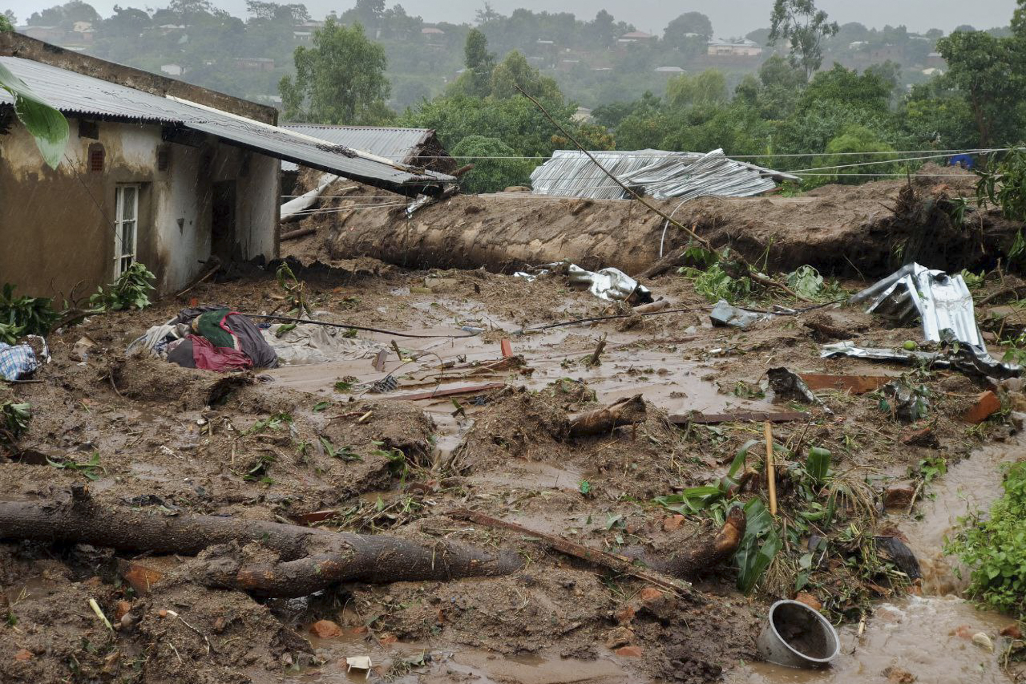 Már legalább 200 halottja van a Freddy ciklonnak Kelet-Afrikában