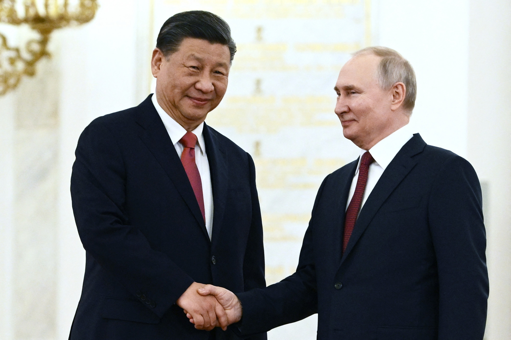 Putyin felköszöntötte kedves barátját, a hetvenedik születésnapját ünneplő Hszi Csin-pinget