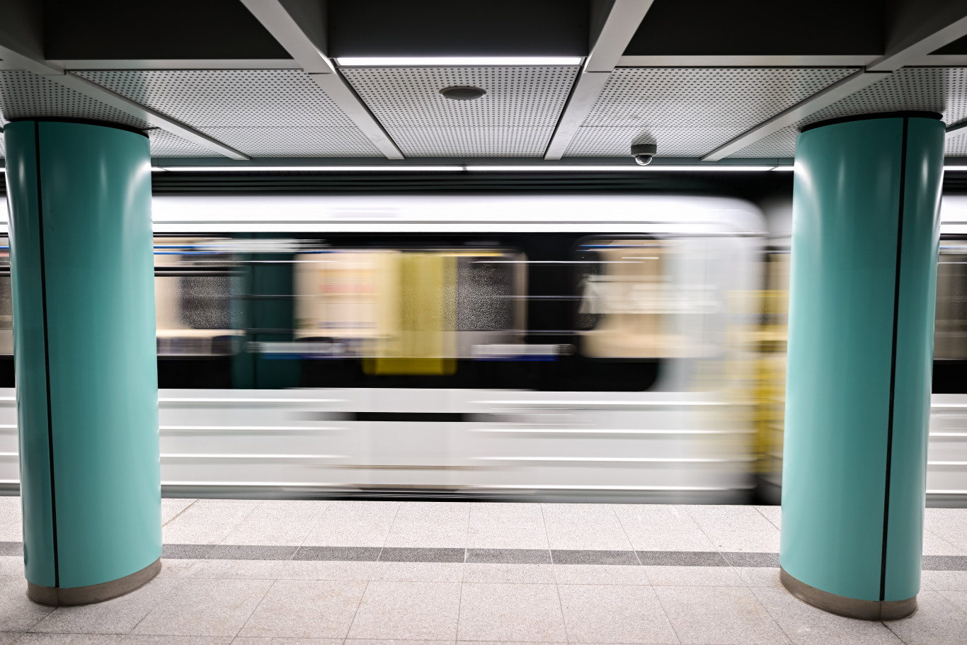 A budapesti metrón fogtak el egy férfit, aki megszökött a házi őrizetből