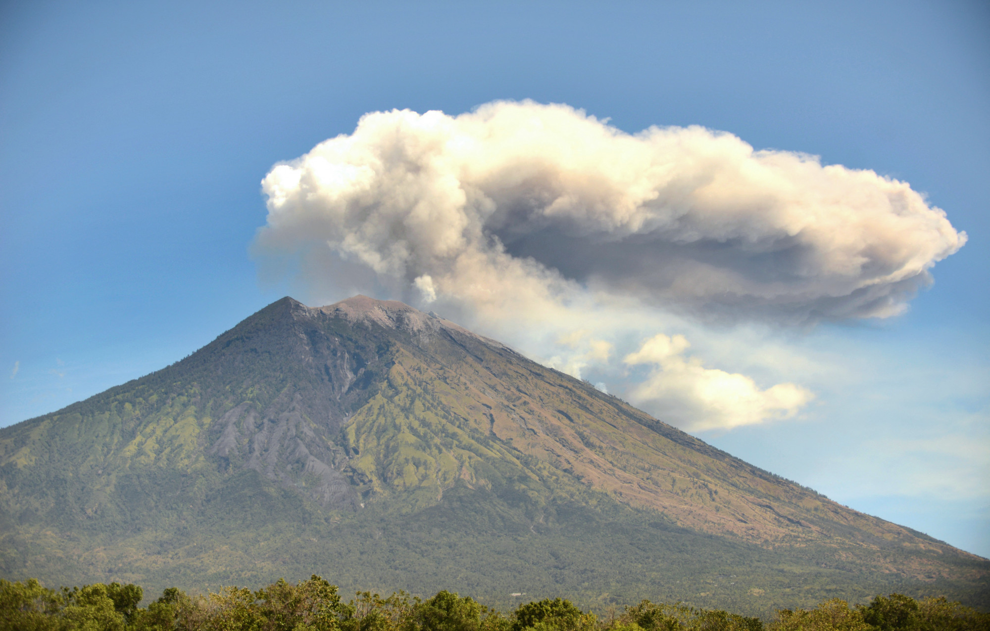 Az Agung-hegy vulkánja