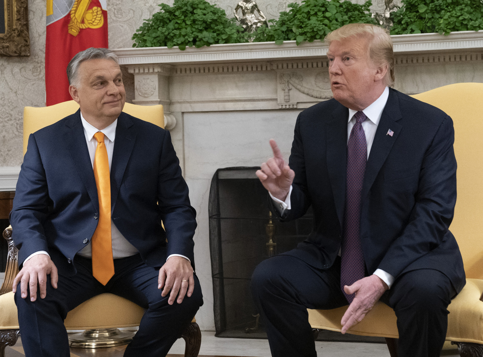 Az amerikai nagykövetnek Szijjártó-idézettel kellett emlékeztetnie Orbánt, hogy a magyar kormány nem avatkozik mások belügyeibe