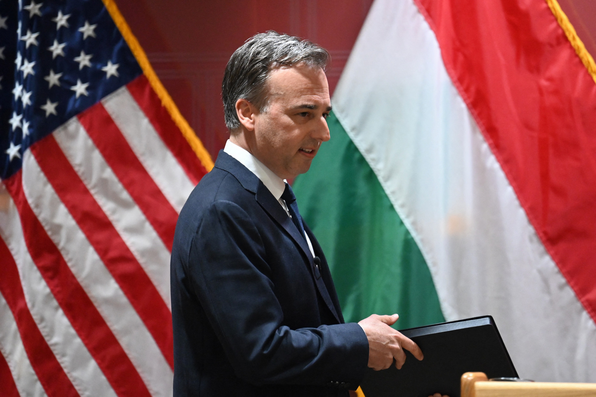 Saját ígéretére emlékezteti Orbánt az amerikai nagykövetség