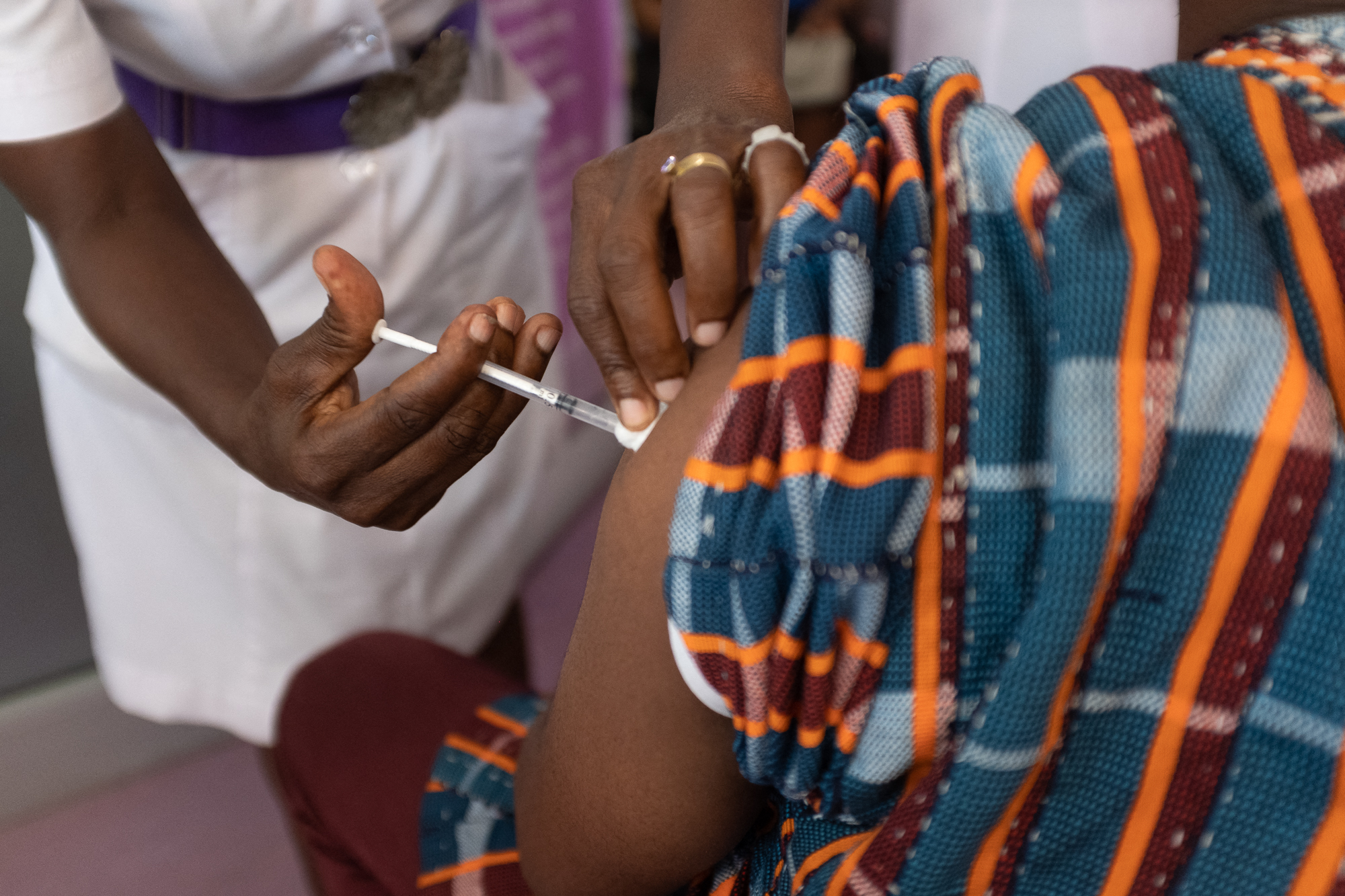 Ghána az első ország, ahol jóváhagyják a malária elleni vakcinát