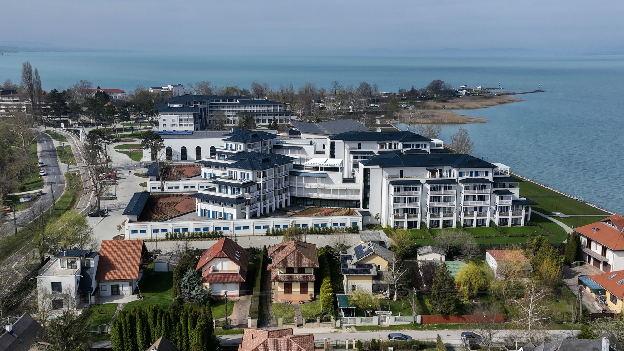 A Balaton egyik utolsó természetes kapuját is beépítenék, az Alkotmánybírósághoz fordultak a kutatók a part beépítése miatt