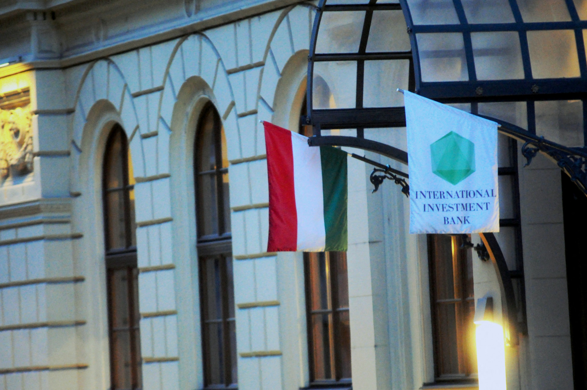 Elhagyja Budapestet a Nemzetközi Beruházási Bank