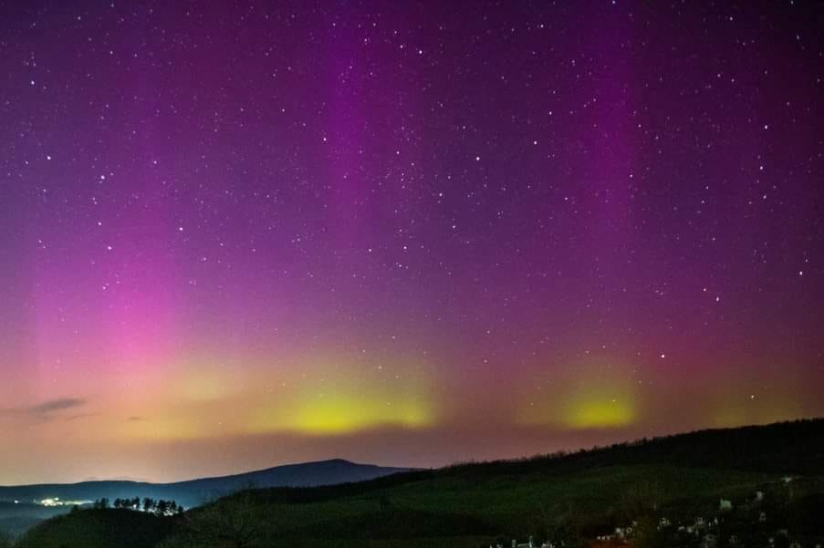 Csodálatos képeken a Magyarországról is látszódó vasárnapi aurora borealis