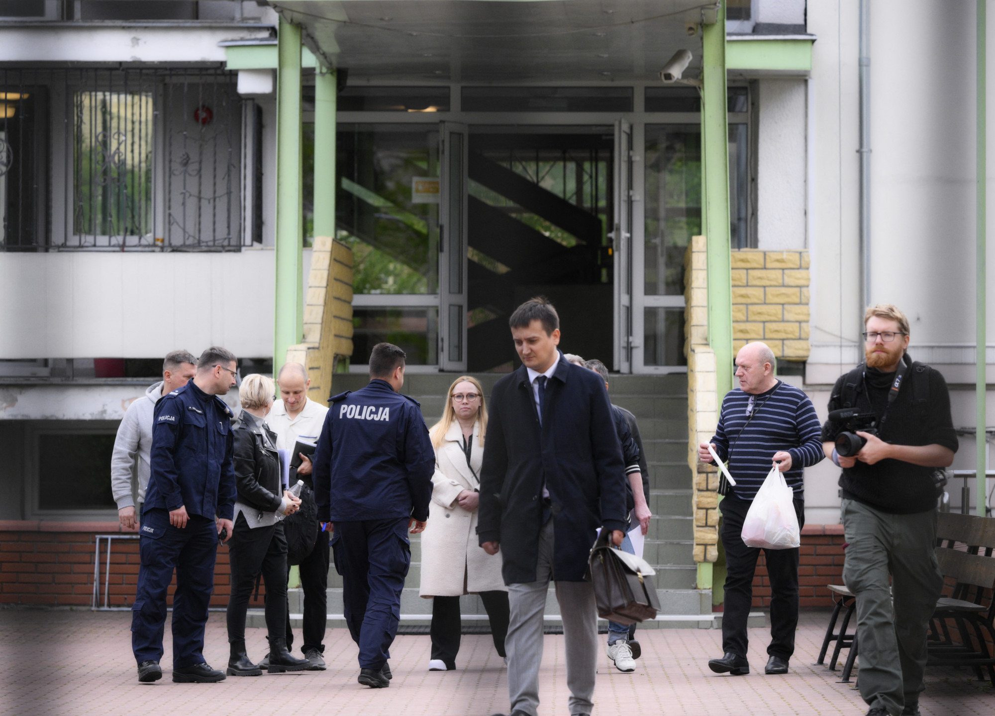 Oroszország kemény választ ígért a varsói nagykövetségi iskola „lefoglalása” miatt