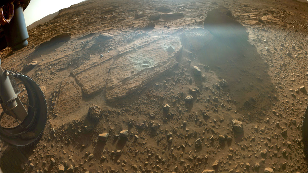 Ősi folyó torkolatánál barangol a Mars titkait kutató  Perseverance