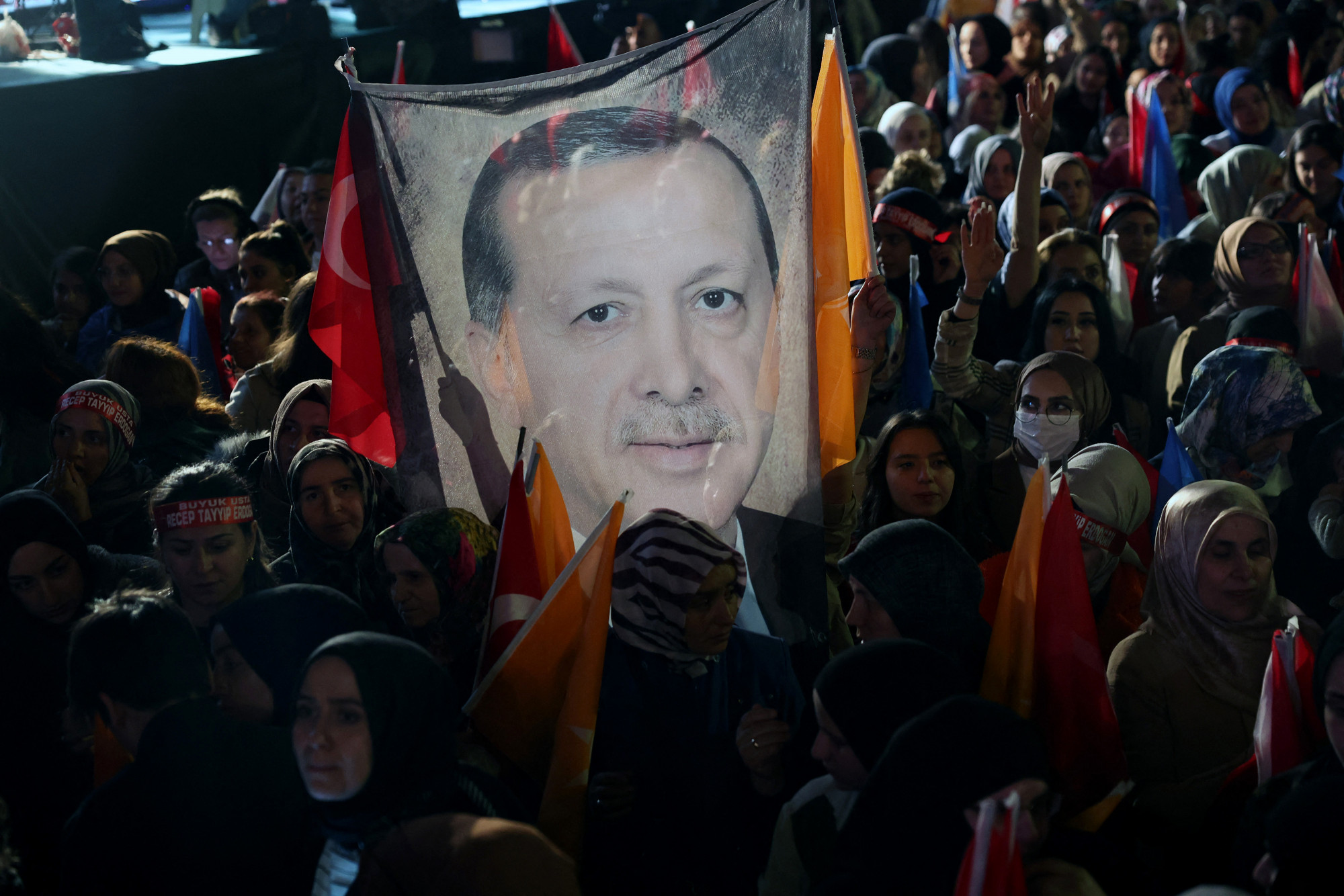 Erdoğan 49,4 százalékot kapott az első fordulóban