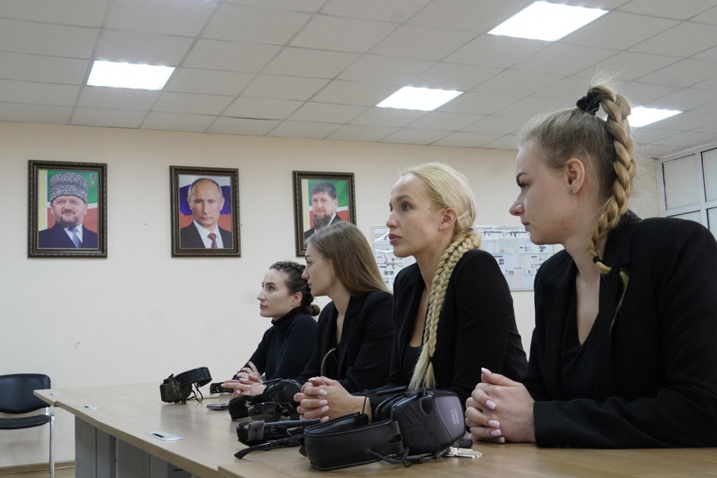 A Kreml felmérést rendelt, az eredmények kiszivárogtak: a diákok harmada legszívesebben elhagyná Oroszországot