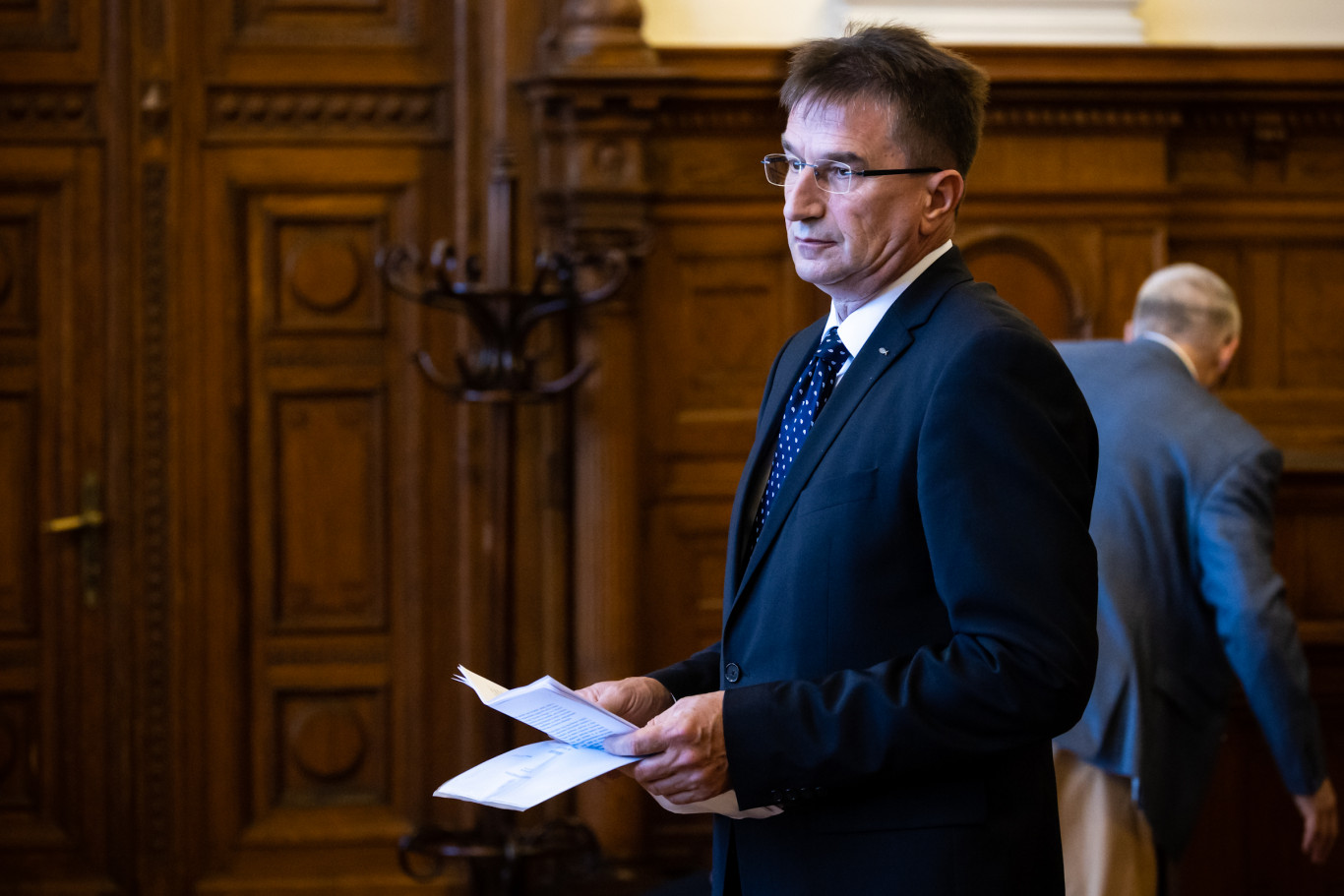 „Völner Pál idegesebb, távolságtartóbb” – az ügyészek nem tudták kizárni, hogy valaki figyelmeztette a volt államtitkárt