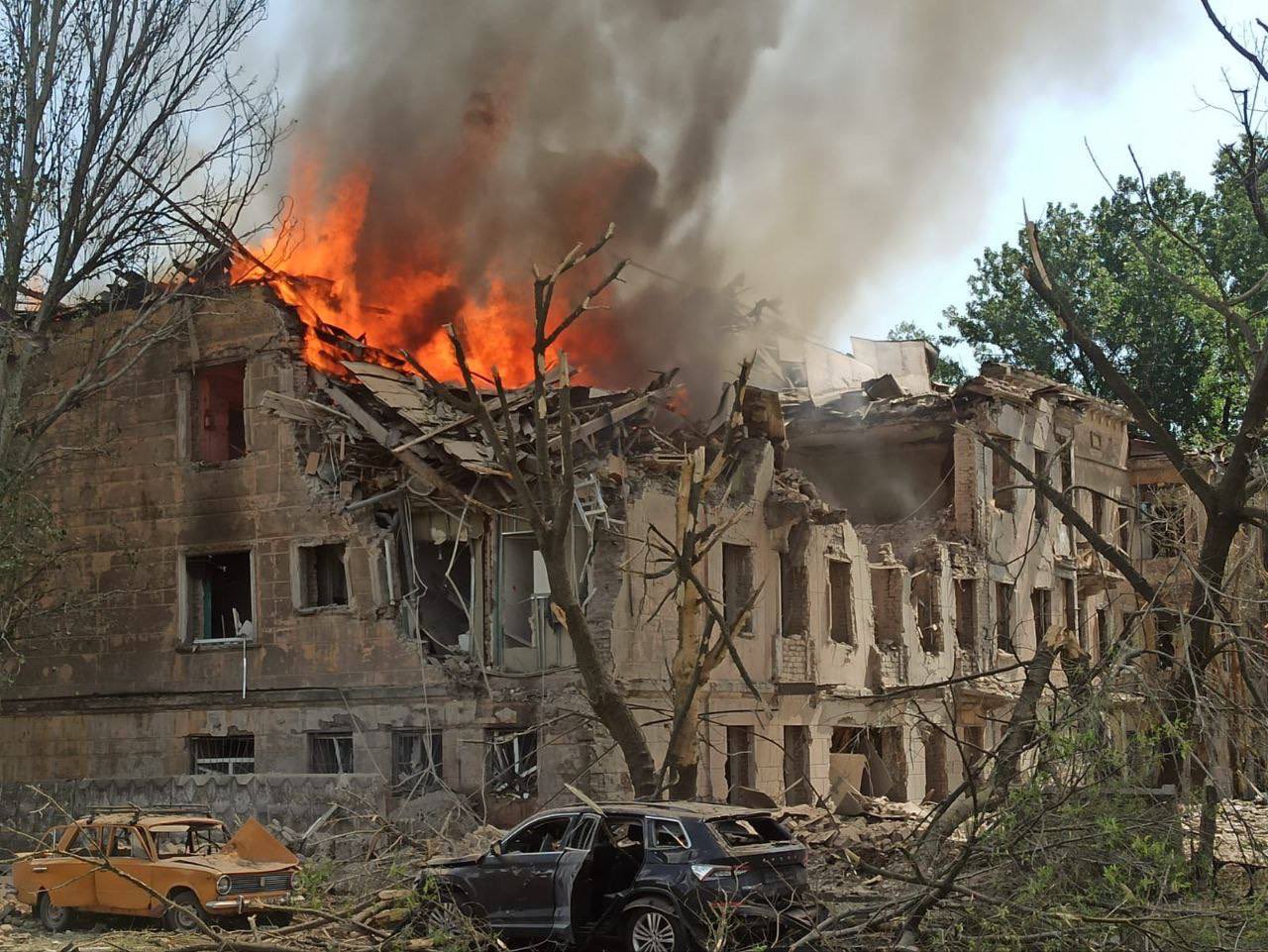 Ukrán kórházba csapódott egy orosz rakéta, ketten meghaltak