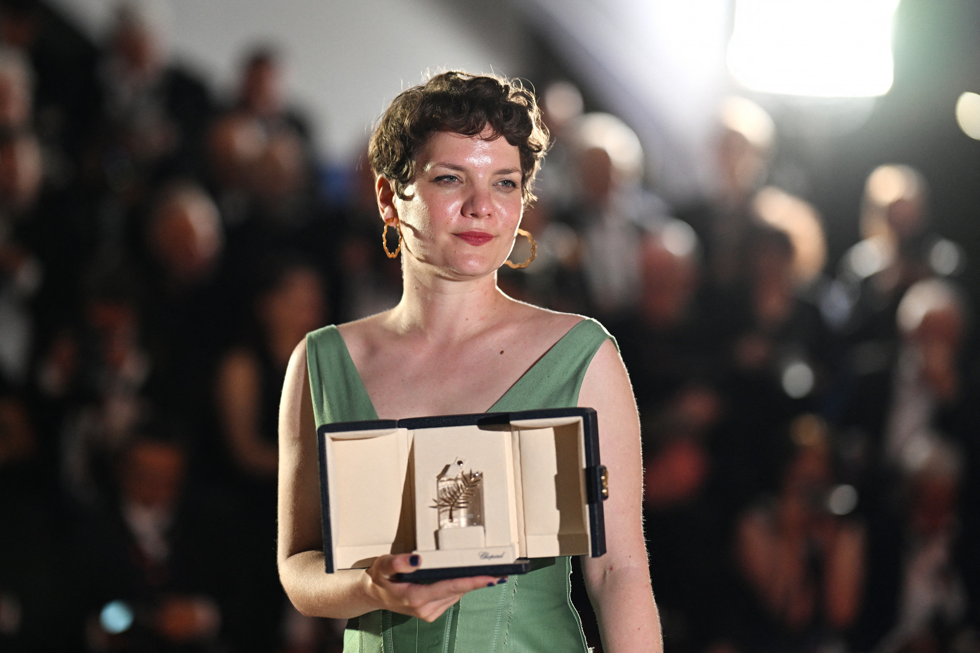 „Óriási gratulációt” küldött a Filmintézet Buda Flóra Annának, akinek háromszor utasították vissza a Cannes-ben most díjazott filmtervét