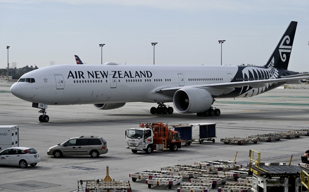 Mérlegre teszi az utasokat az új-zélandi légitársaság