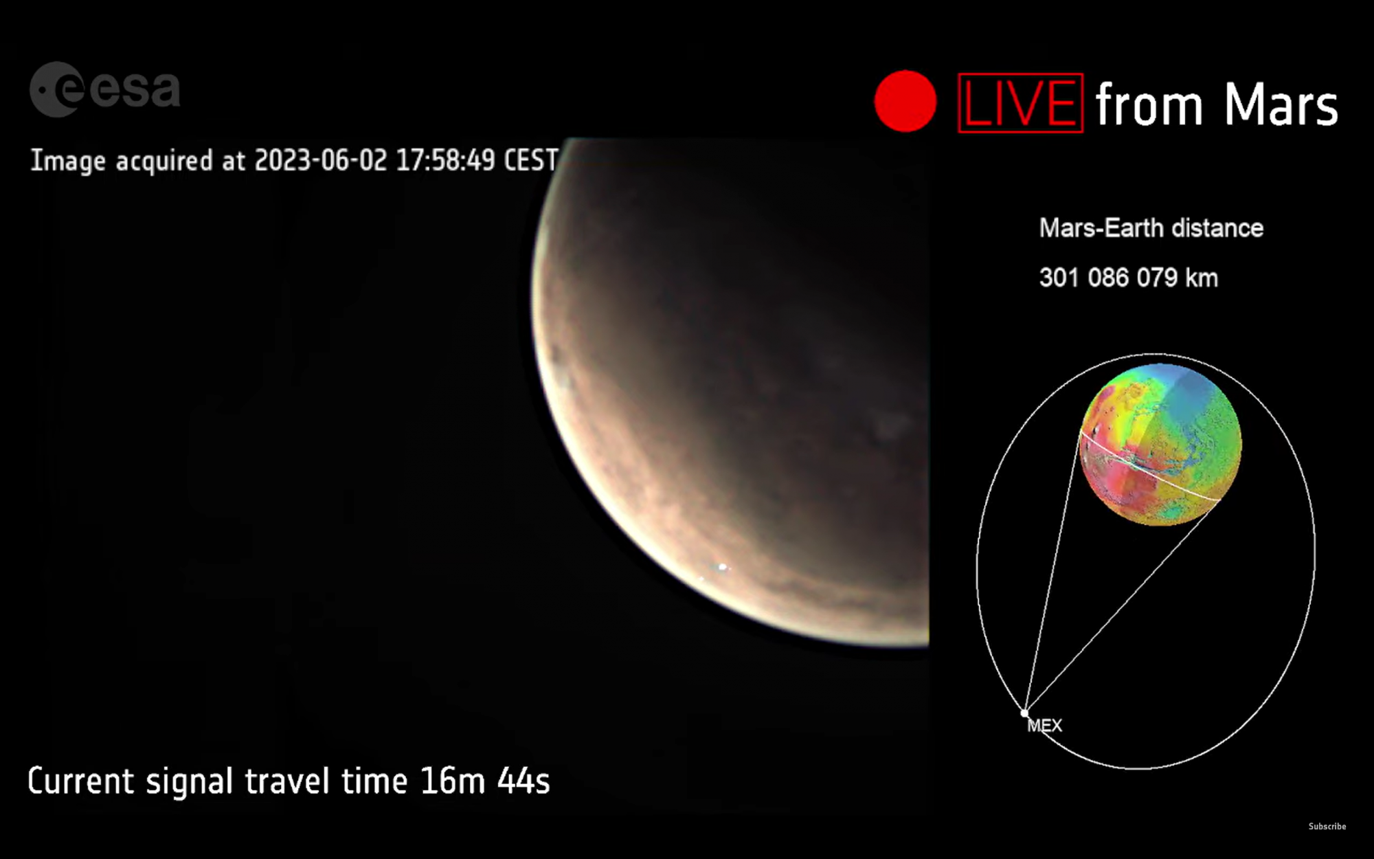 Egy 17:58-kor készült kép a Marsról, amin a Tharsis vulkáni régió részlete látható