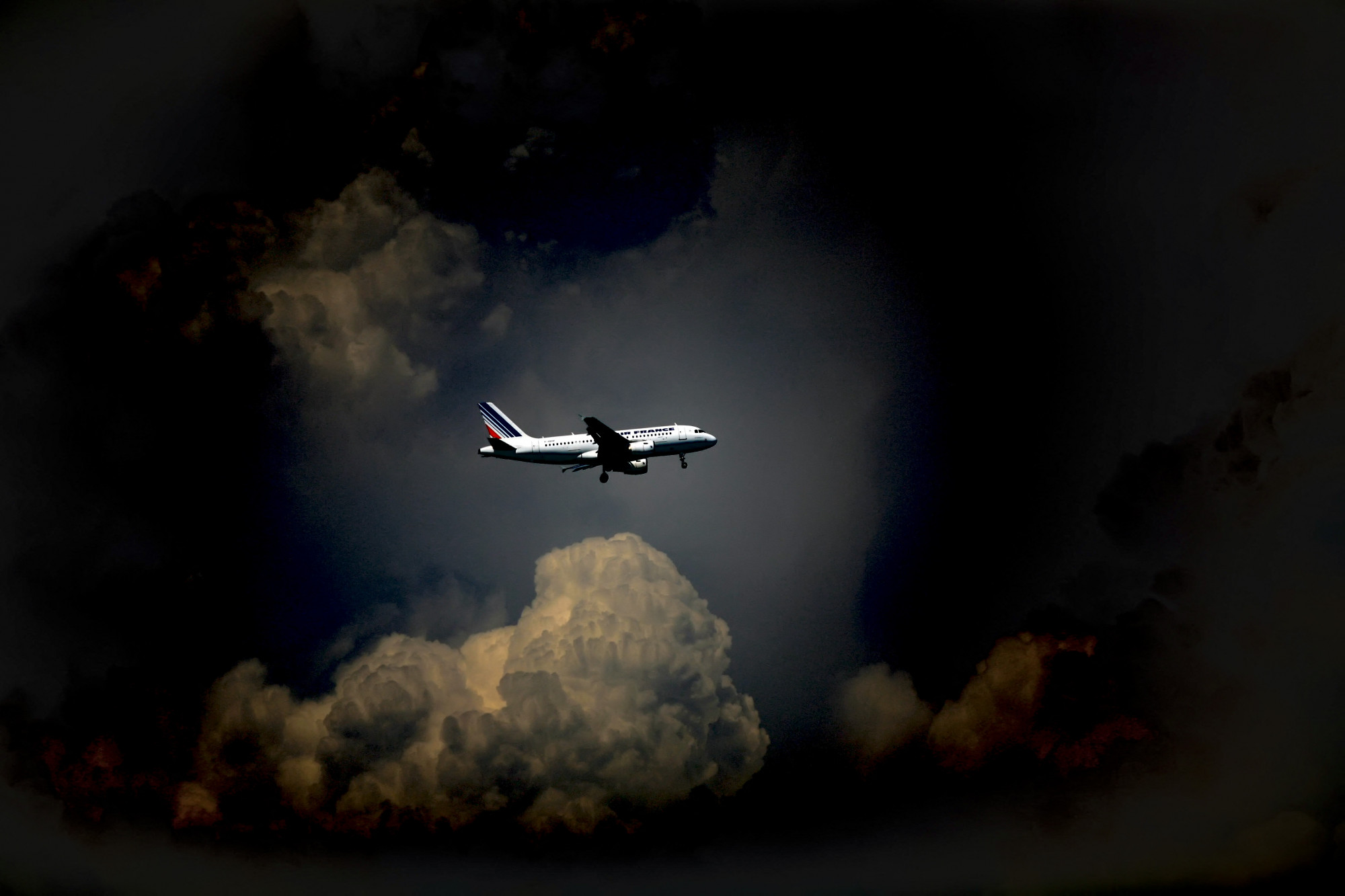 A felmelegedés miatt egyre rázósabb repülőutakra lehet számítani