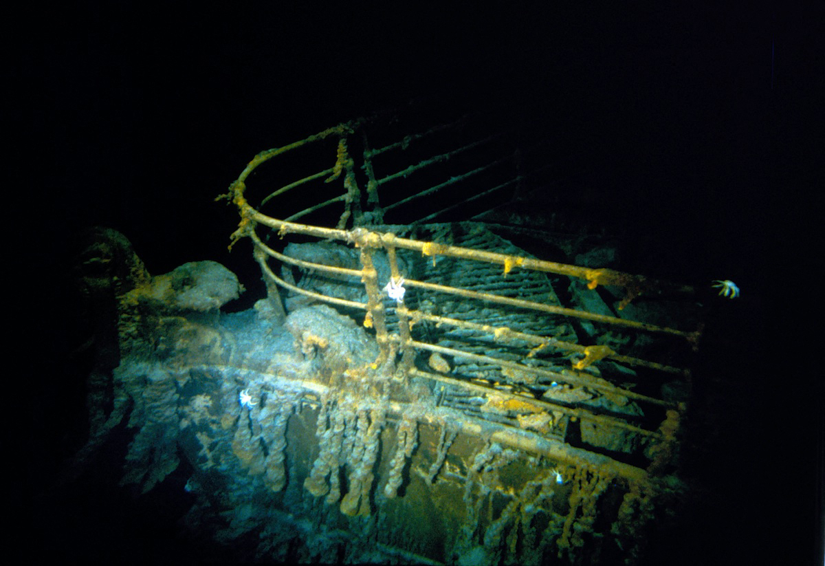 Továbbra is keresik azt az öt embert, aki egy tengeralattjárón tűnt el a Titanic roncsának közelében