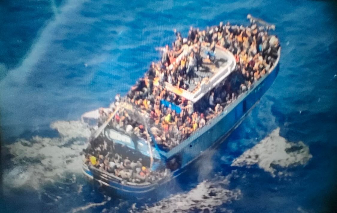 A görög parti őrség hibájából süllyedhetett el a bevándorlókkal teli hajó júniusban