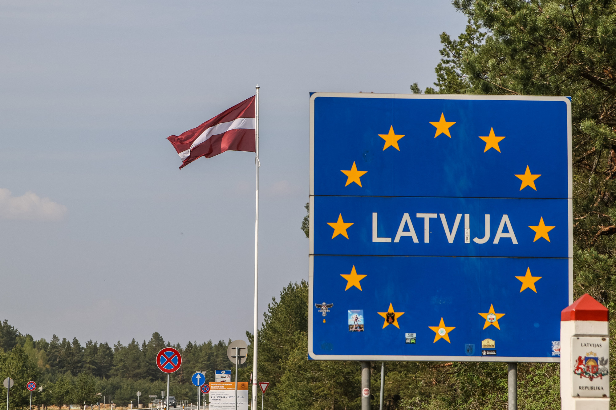 Lettország felszólít kb. 3500 orosz állampolgárt, hogy hagyják el az országot