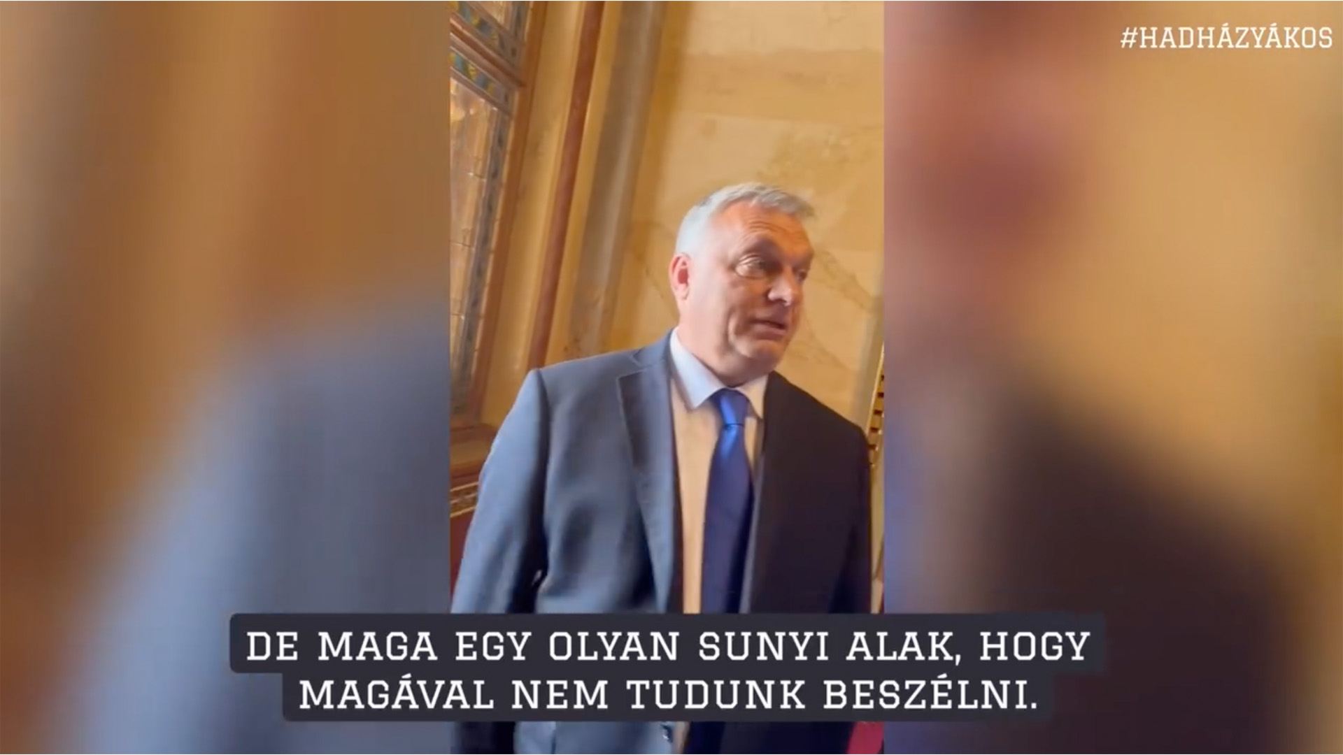 Orbán szóváltása Hadházyval: „Mint egy szőrét hullató rossz, vidéki róka”