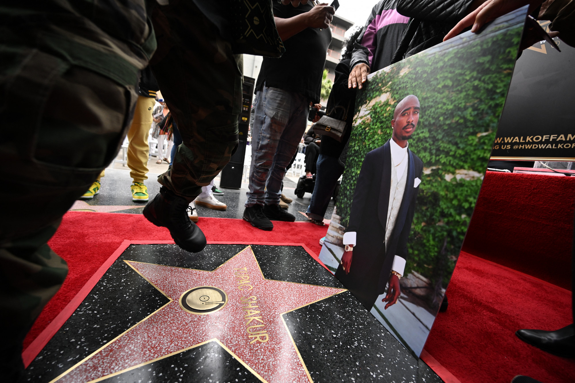 Tupac csillaga a Hollywood-i Hírességek Sétányán