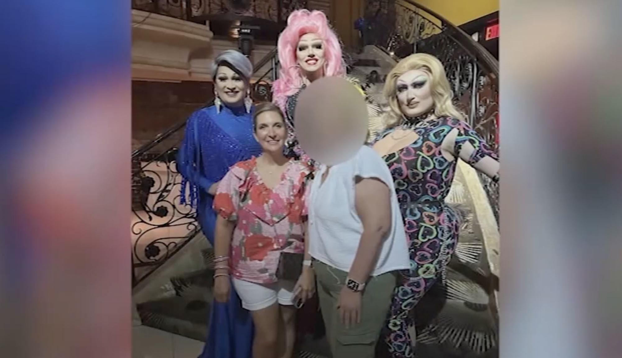 A keresztény iskola két tanára elment egy drag show-ra, pár nap múlva kirúgták őket