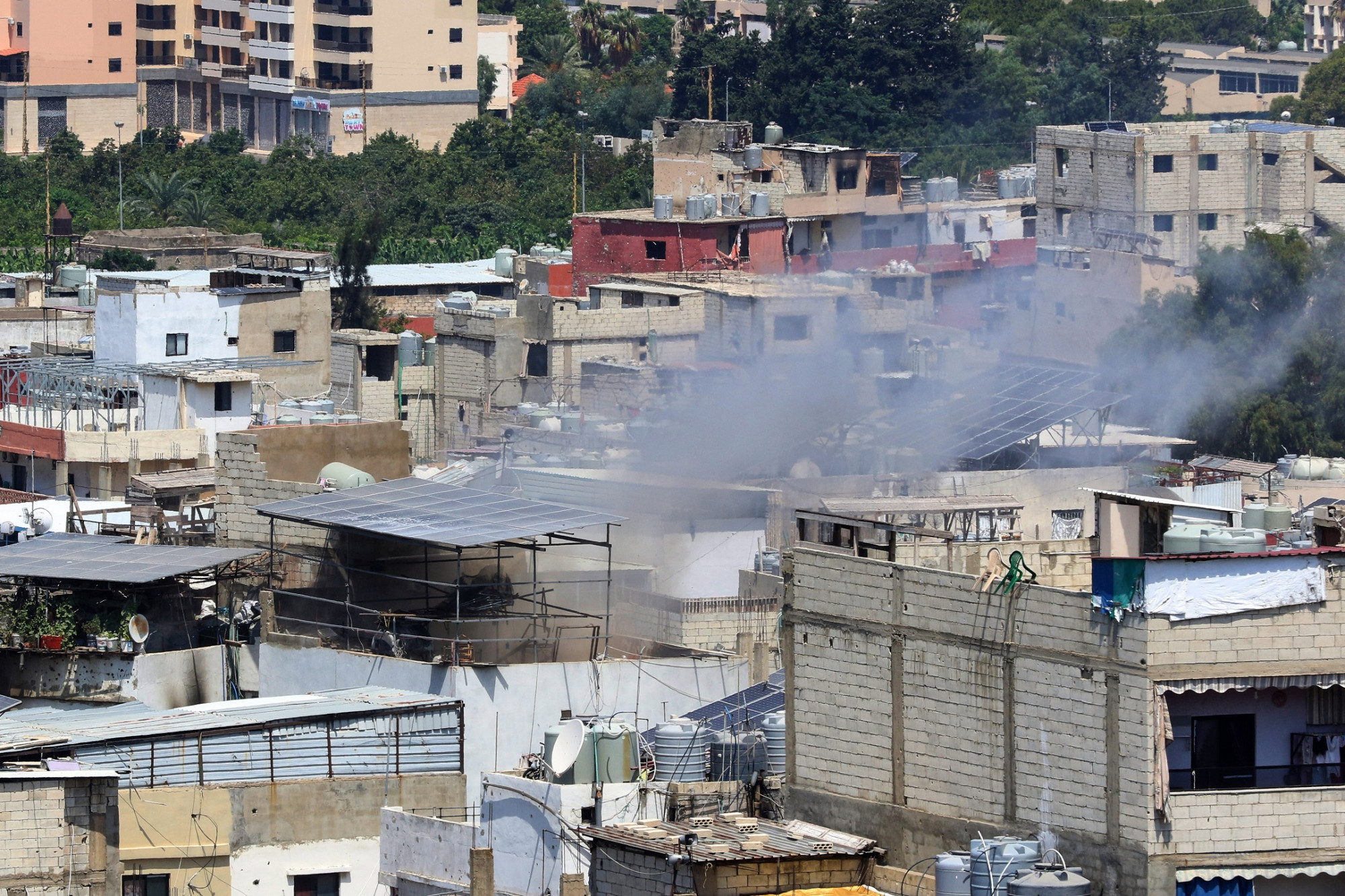 Legalább kilencen meghaltak egy dél-libanoni palesztin menekülttáborban kitört összecsapásokban