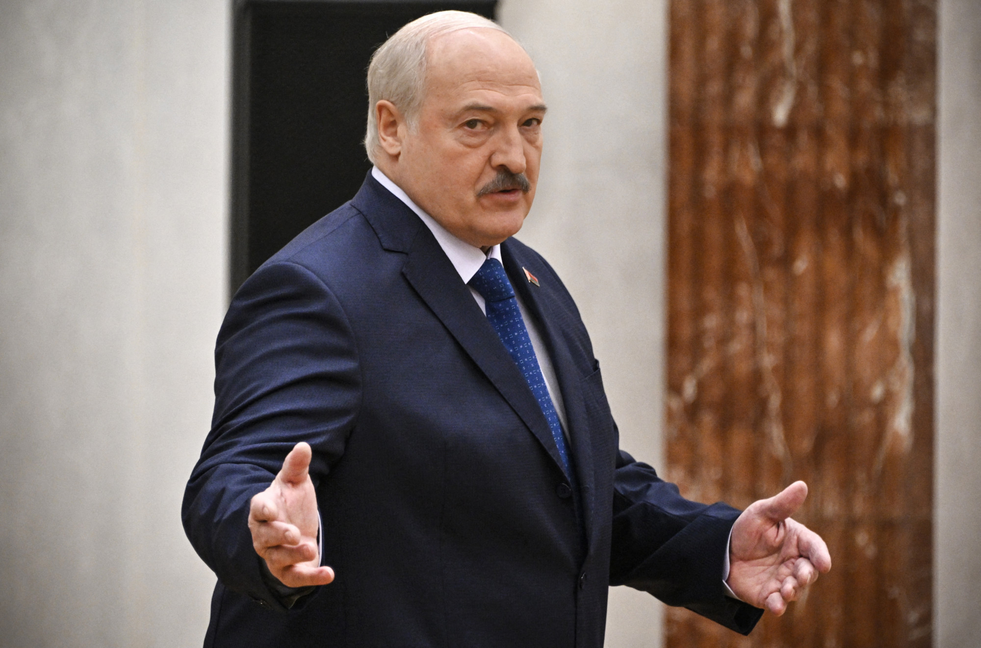 Lukasenka szerint hülyeség azt kérni, hogy vonuljon ki országából a Wagner, mikor a lengyeleknél is NATO-katonák állomásoznak