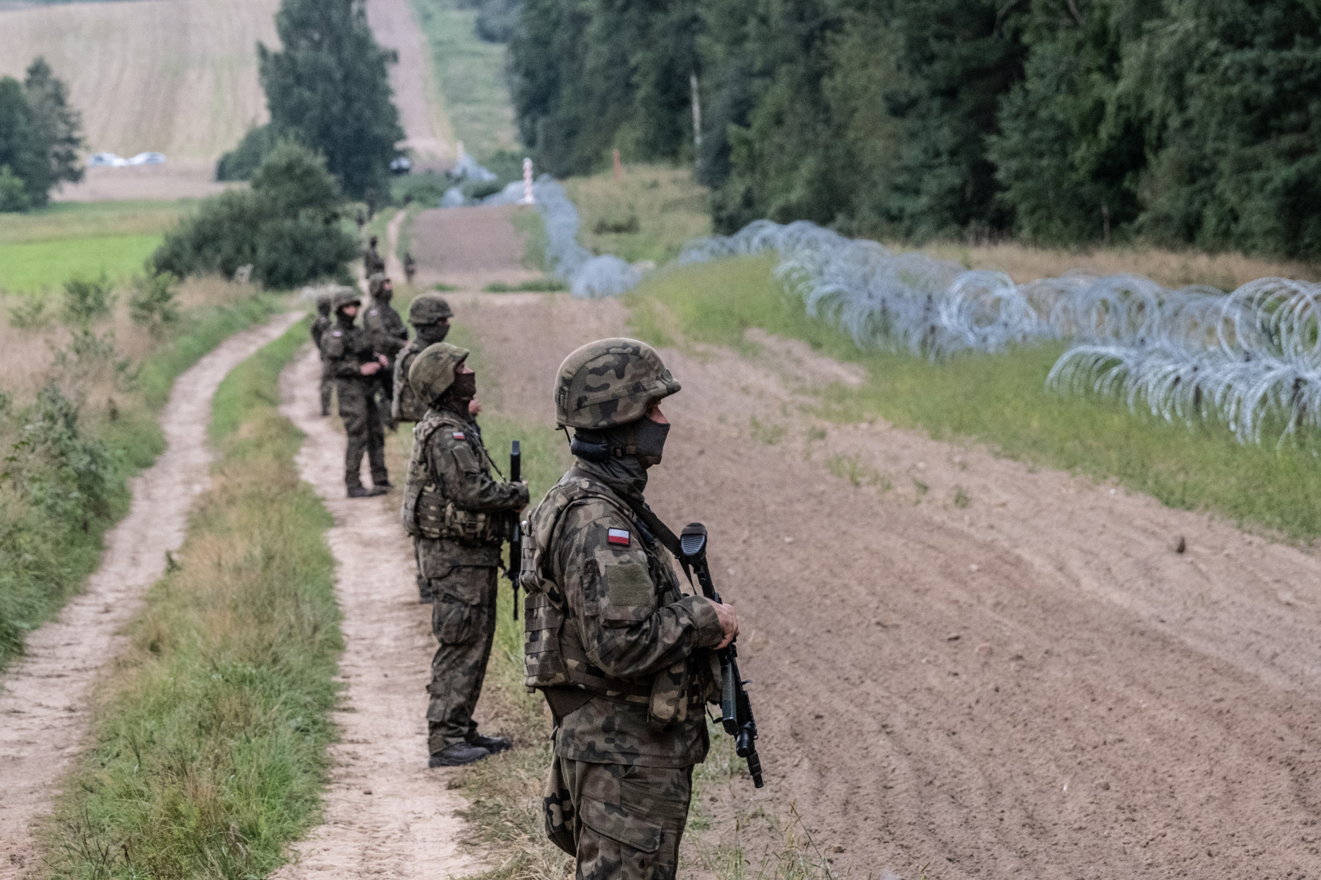 Польша перебрасывает армейские подразделения на границу с Украиной