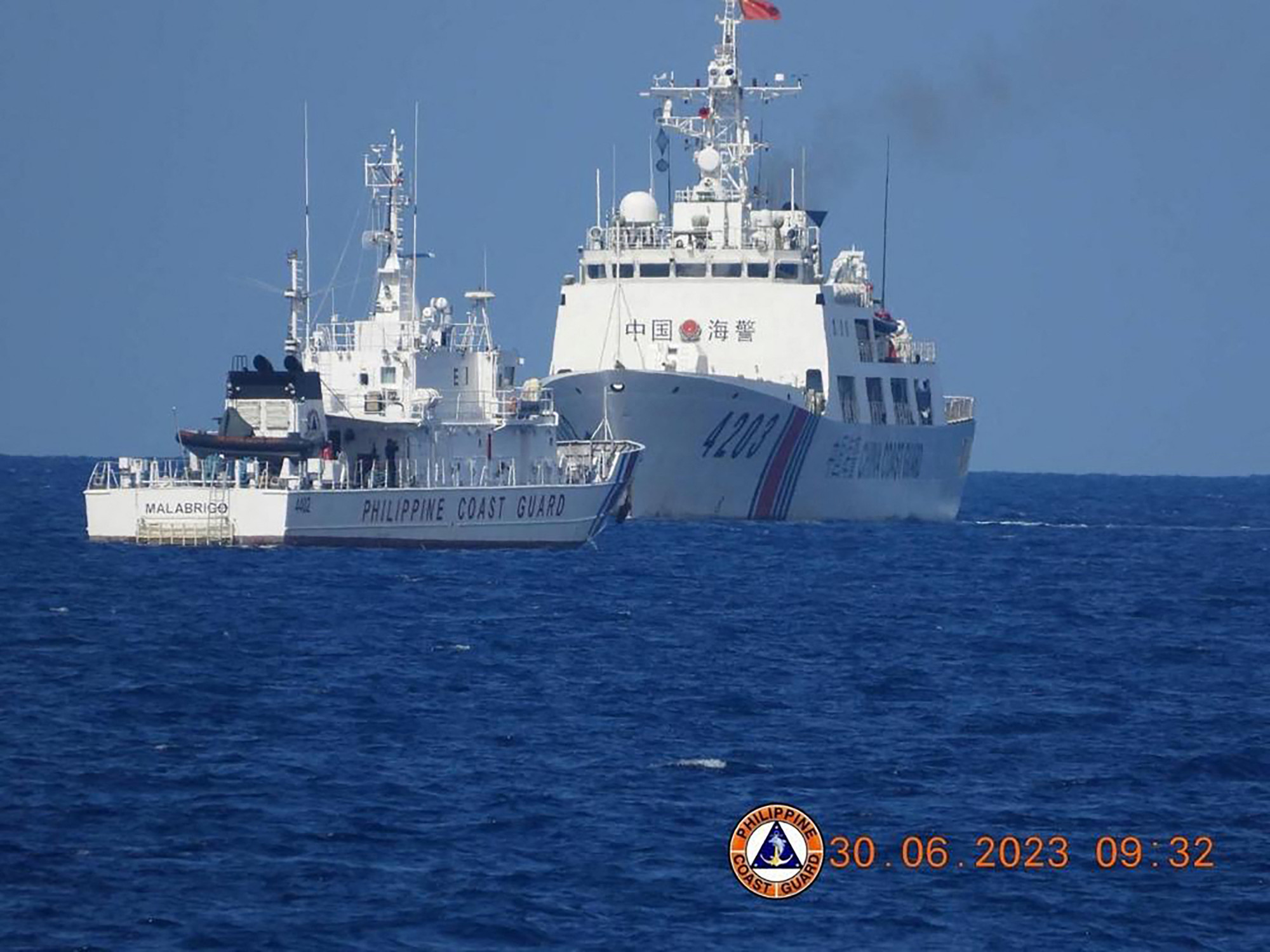 Kínai hajó lőhetett vízágyúval egy Fülöp-szigetekire a vitatott Dél-kínai-tengeren