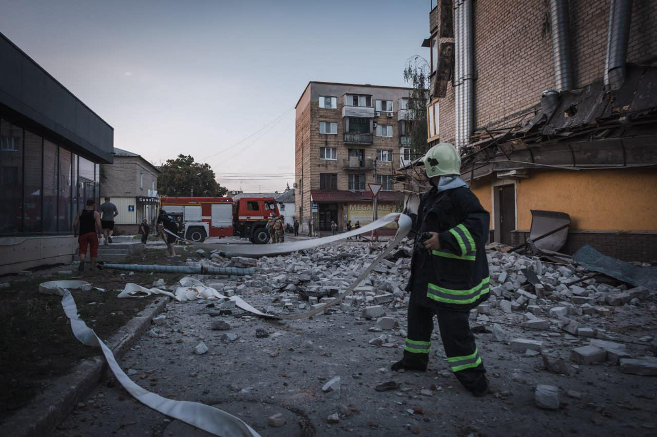 Többen meghaltak, amikor az oroszok lakóépületeket bombáztak Donyeckben