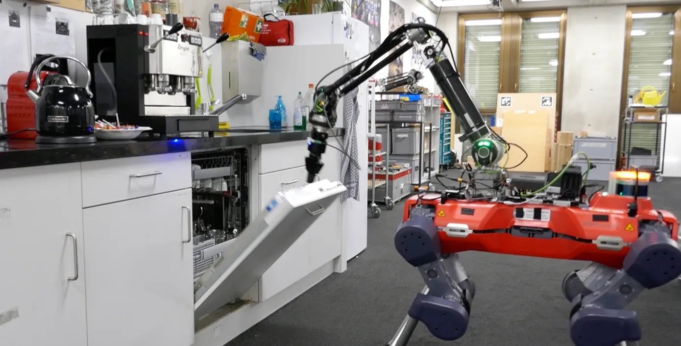 Forradalmi áttörés: A jövő robotjai már maguktól tanulják meg, hogy nyílik a mosogatógép ajtaja