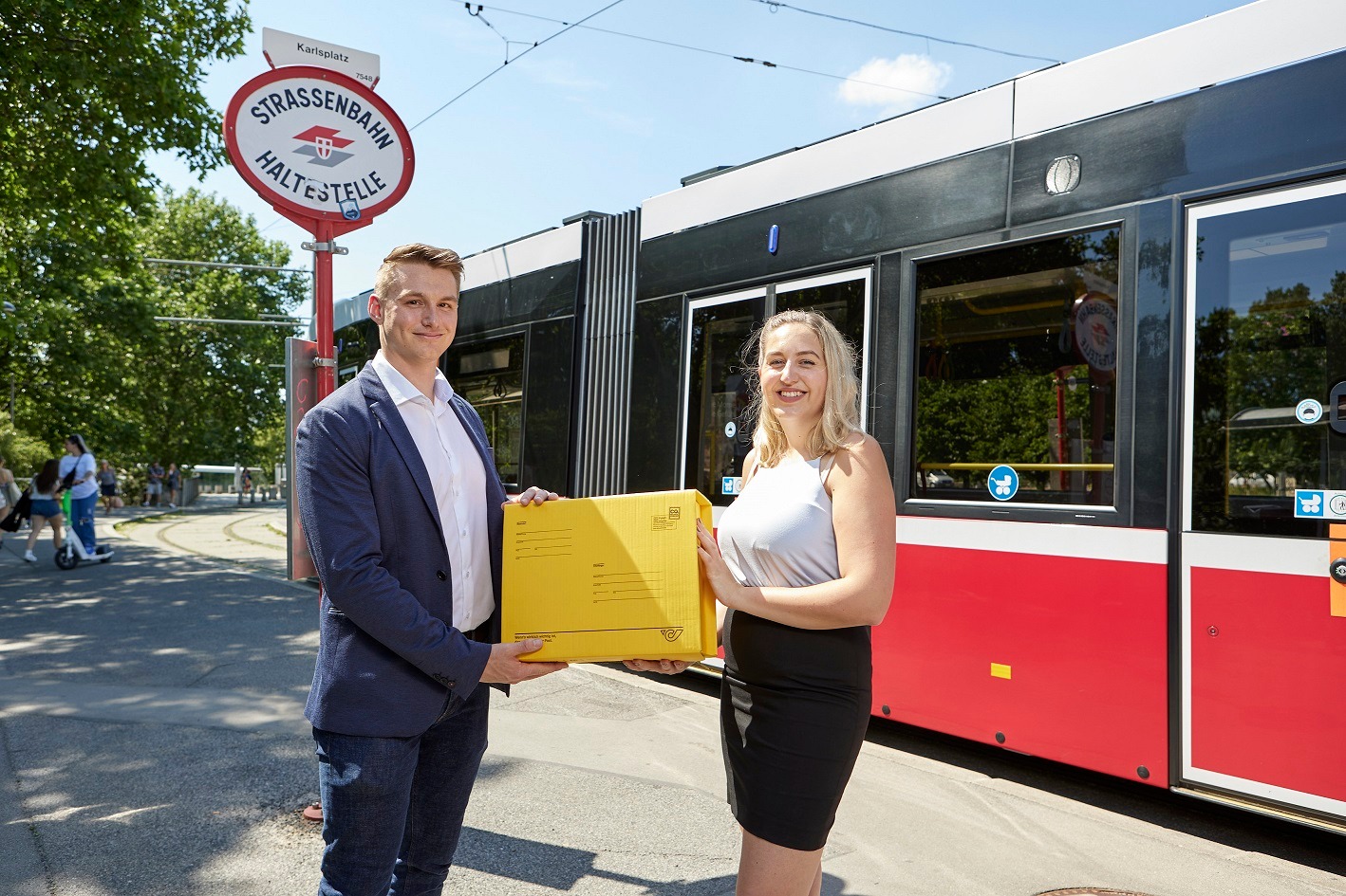 Bécsben a tömegközlekedés utasai postások is lehetnek egyben