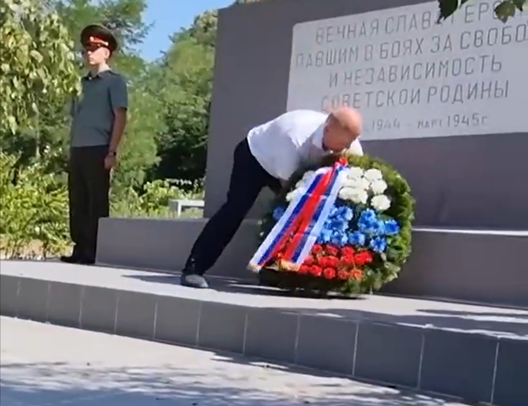 A Gazprom támogatásával újítottak fel egy szovjet emlékművet Nagybajomban