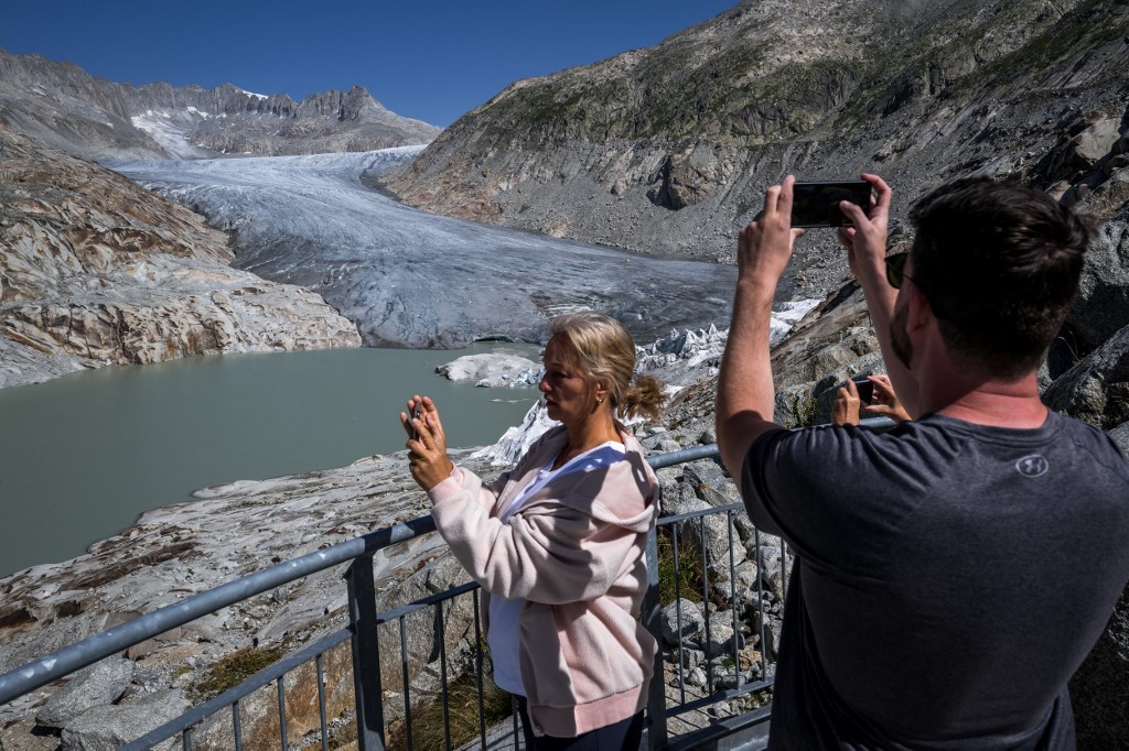 Az elmúlt 10 évben jelentősen visszahúzódott svájci Rhone gleccser idén augusztusban