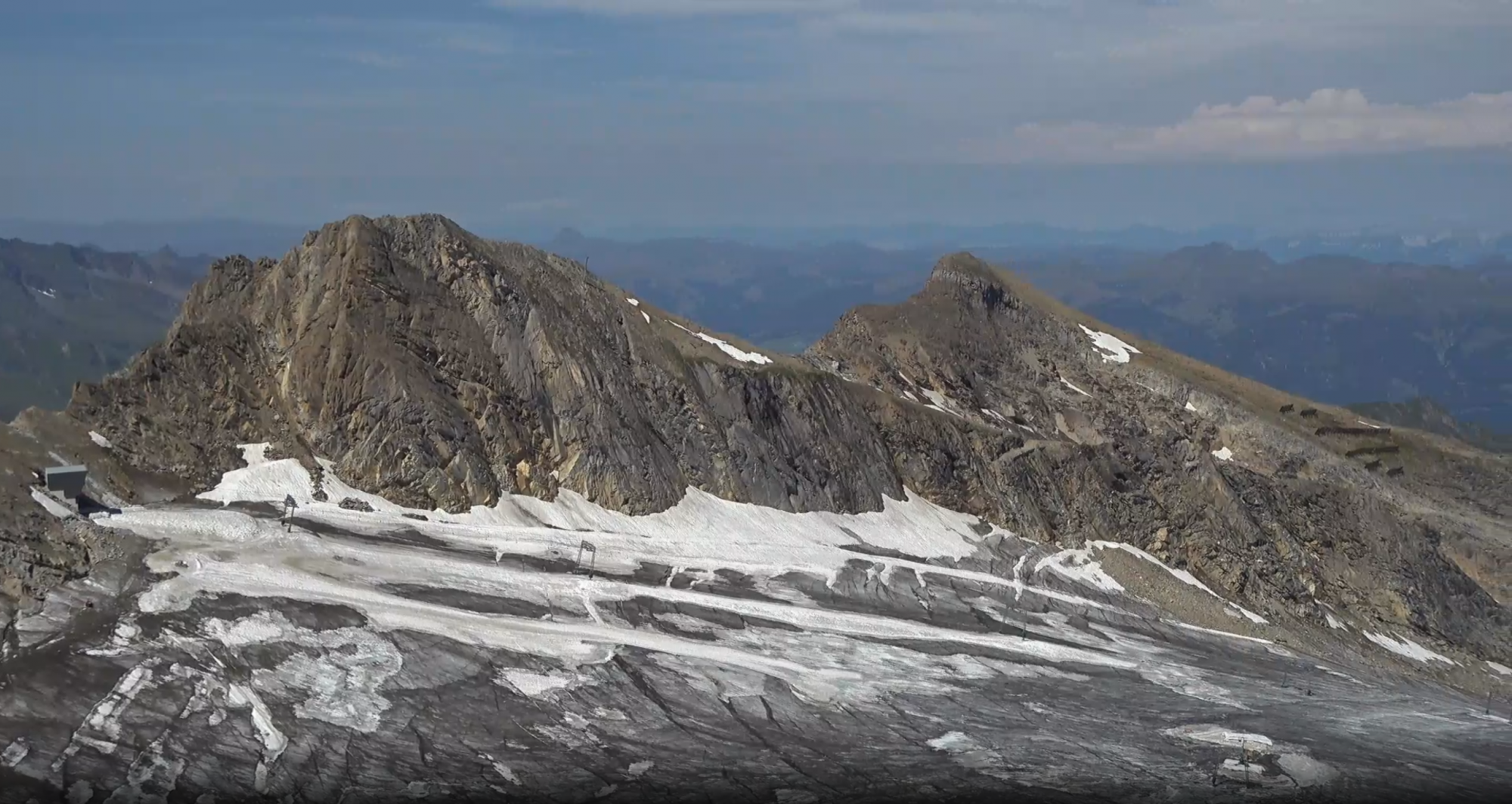 A Kitzsteinhorn Schmiedingerkees gleccsere szinte teljesen hómentes augusztus 25-én