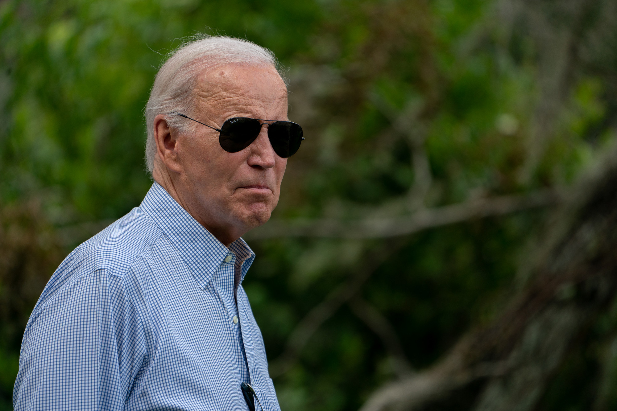 Joe Biden megtekintette ugyan a floridai károkat, de Ron DeSantisszal nem futott össze