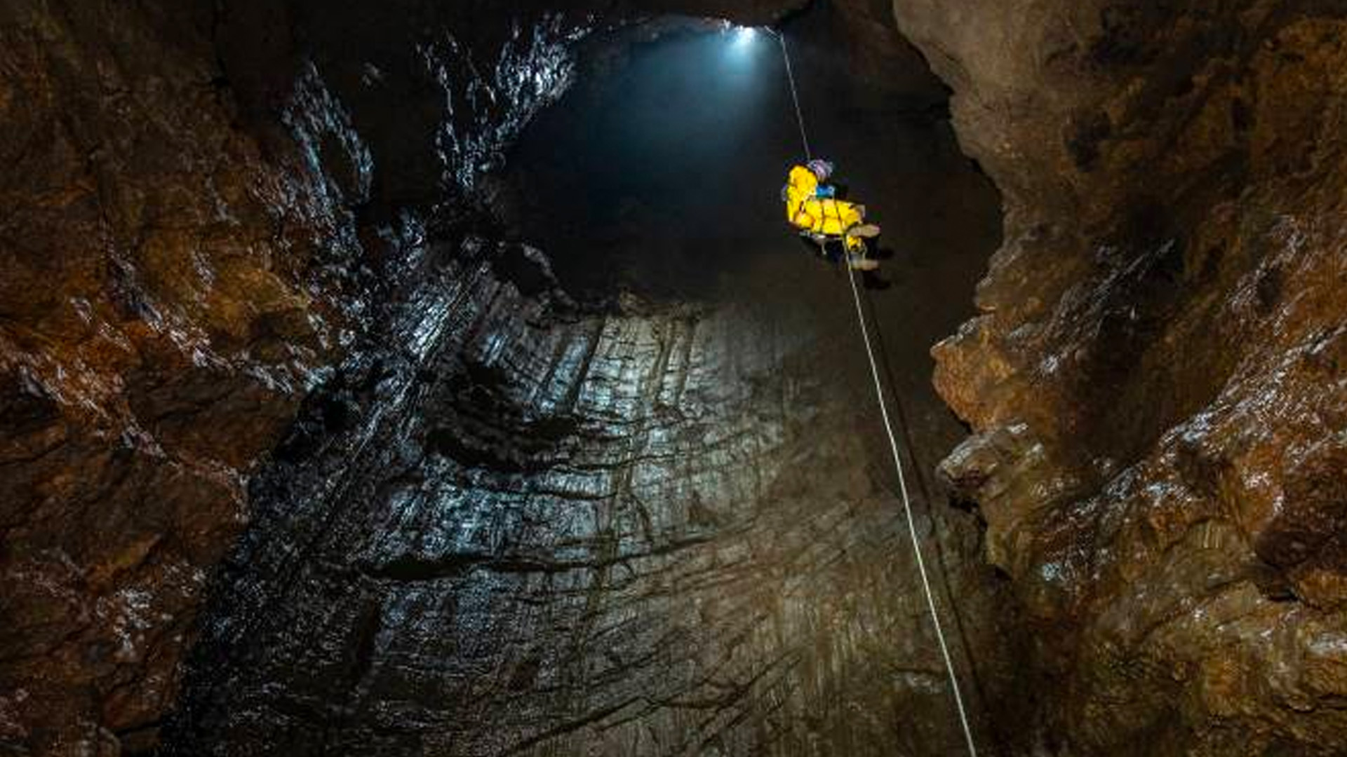 1000 méter mélyen küzdenek magyar barlangászok egy ember életéért Törökországban