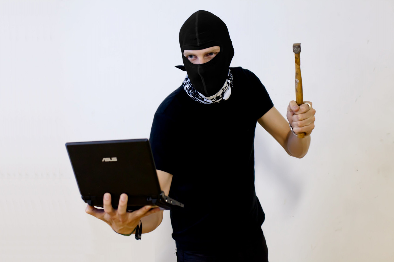 Hackerek betörtek az érettségi adatbázisba, több 100 ezer adatot loptak el az Oktatási Hivataltól