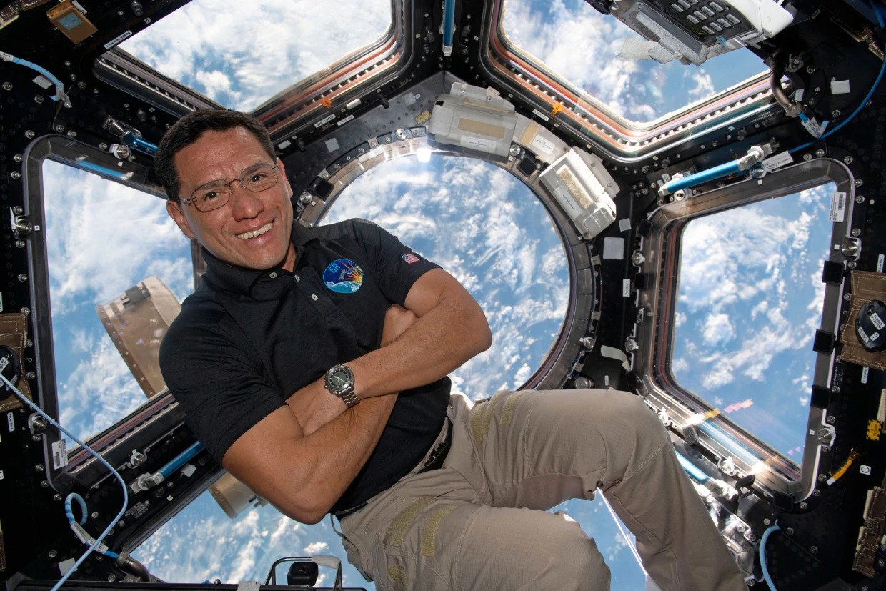 Megdőlt az amerikai rekord: Frank Rubio 357 napja van az űrben