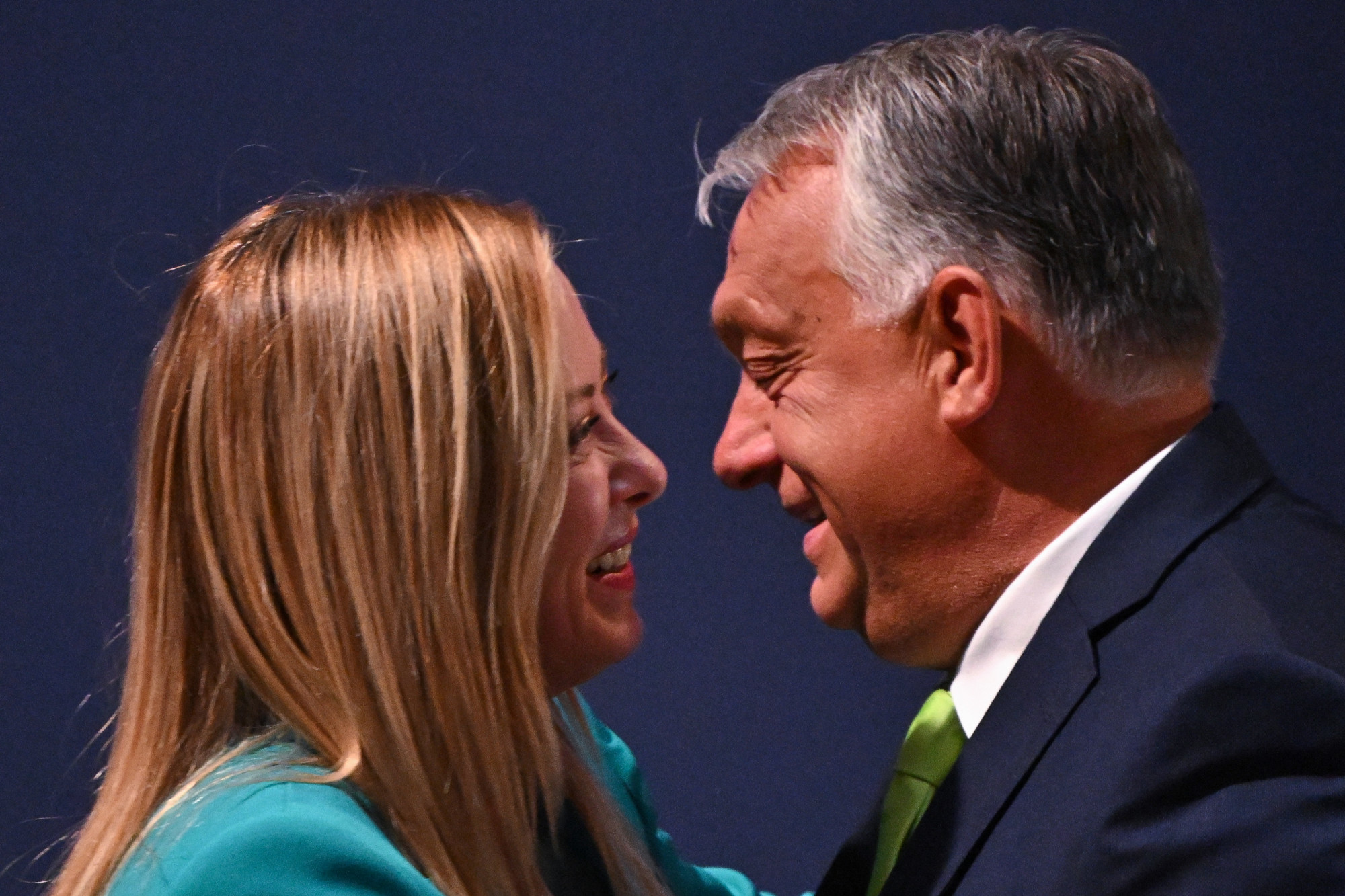 Meloni és Orbán a demográfiai csúcson