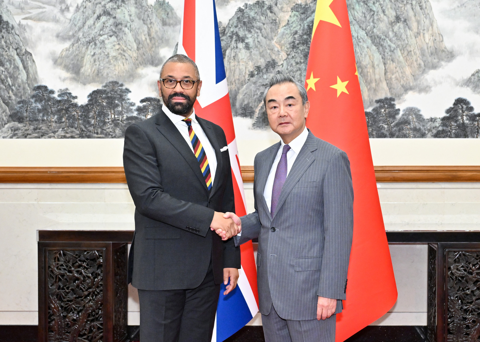 A brit külügyminiszer nem hajlandó a Kínának kémkedő brit parlamenti kutatóról beszélni