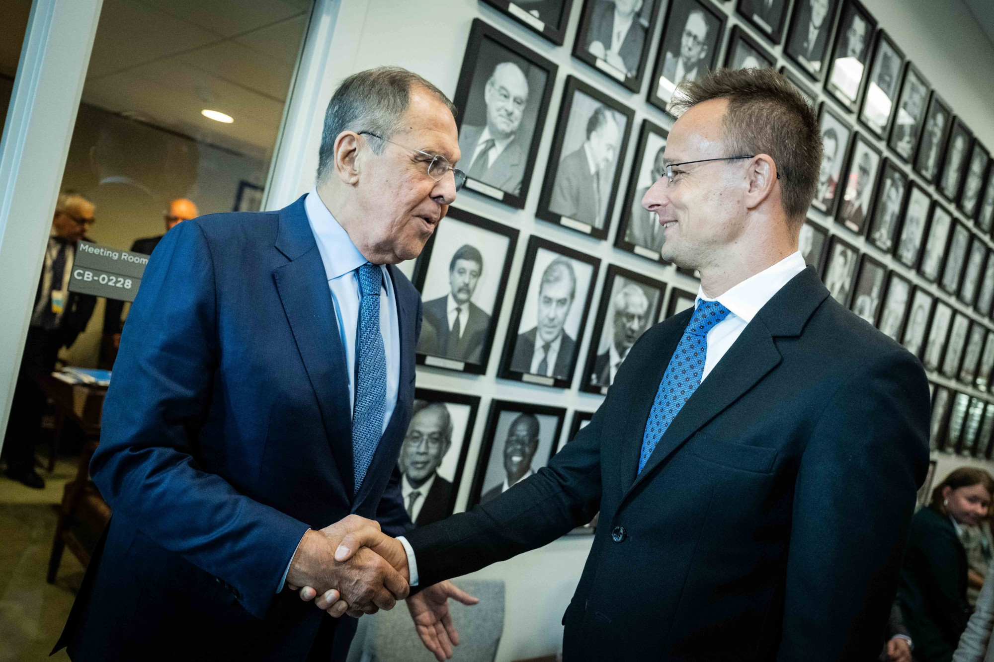 Miután az orosz külügyminiszterrel tárgyalt, Szijjártó októberben Moszkvába utazik a miniszterelnök-helyetteshez