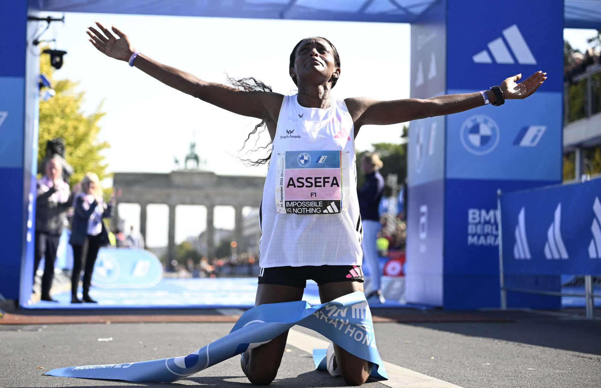 Több mint 2 perccel javították meg a női maratonfutás világcsúcsát