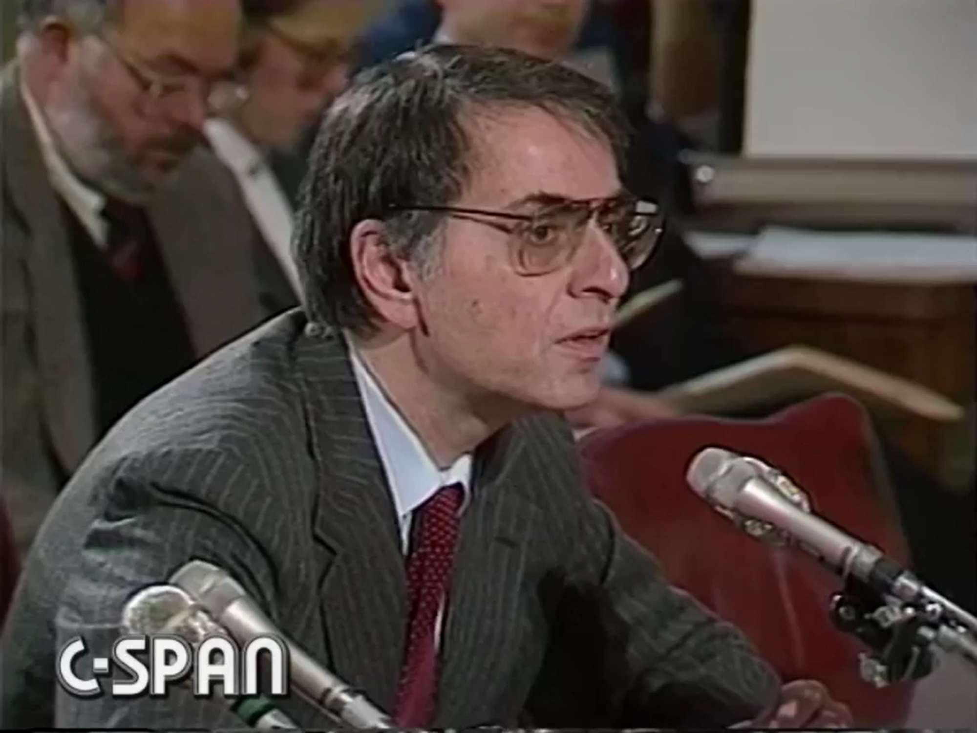 Carl Sagan az amerikai szenátusi meghallgatáson tett nyilatkozata közben