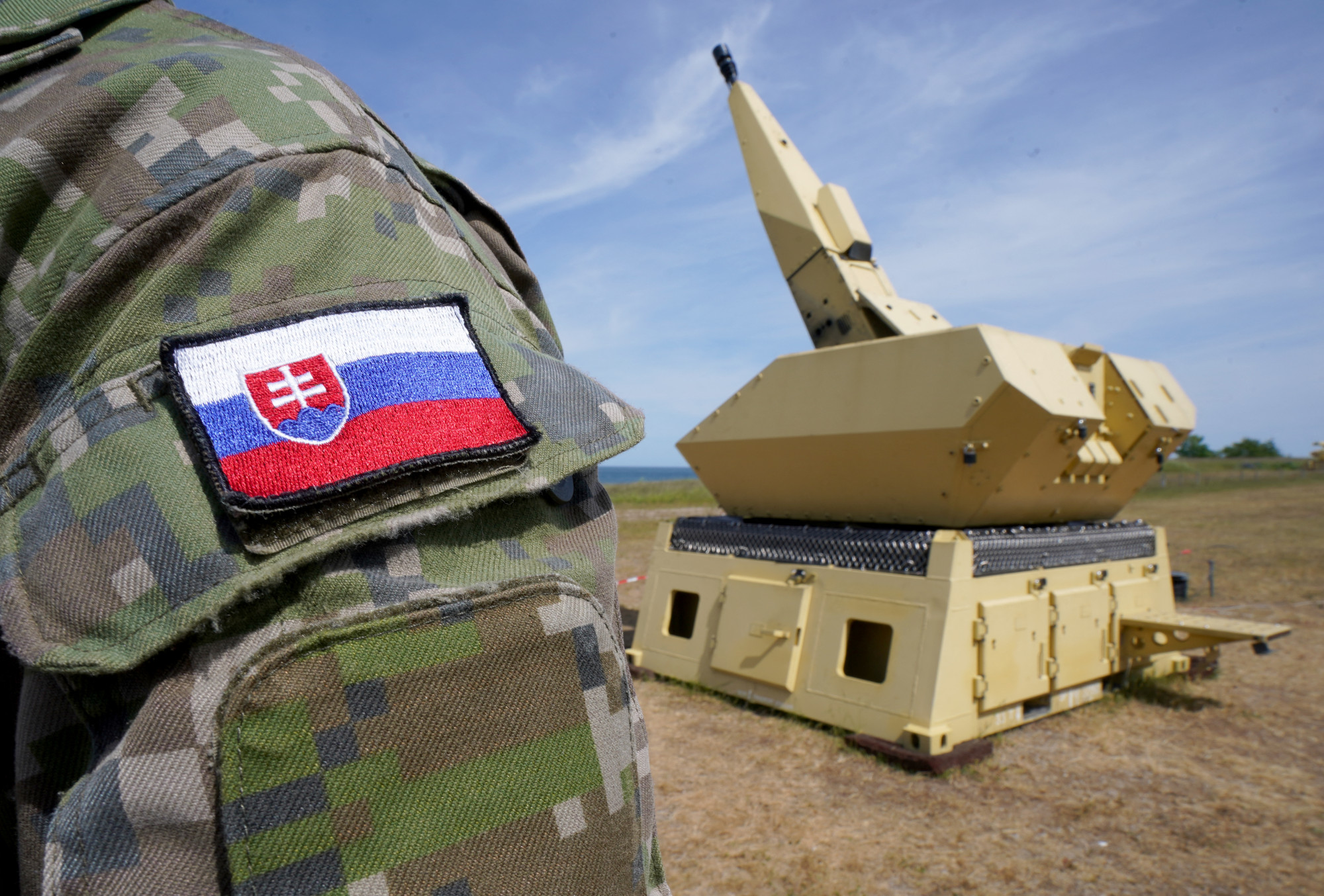 A szlovák államfő felfüggesztette a fegyverszállításokat Ukrajnának