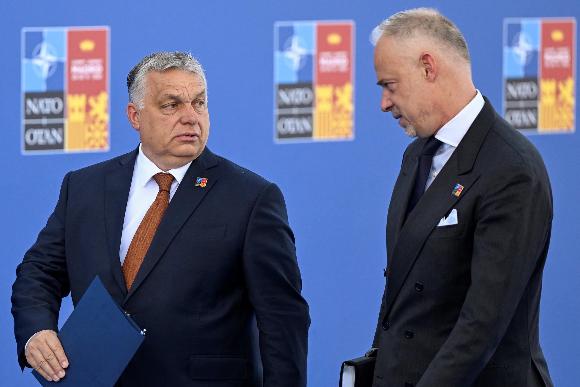 Orbán felmentette a Katonai Nemzetbiztonsági Szolgálat főigazgatóját