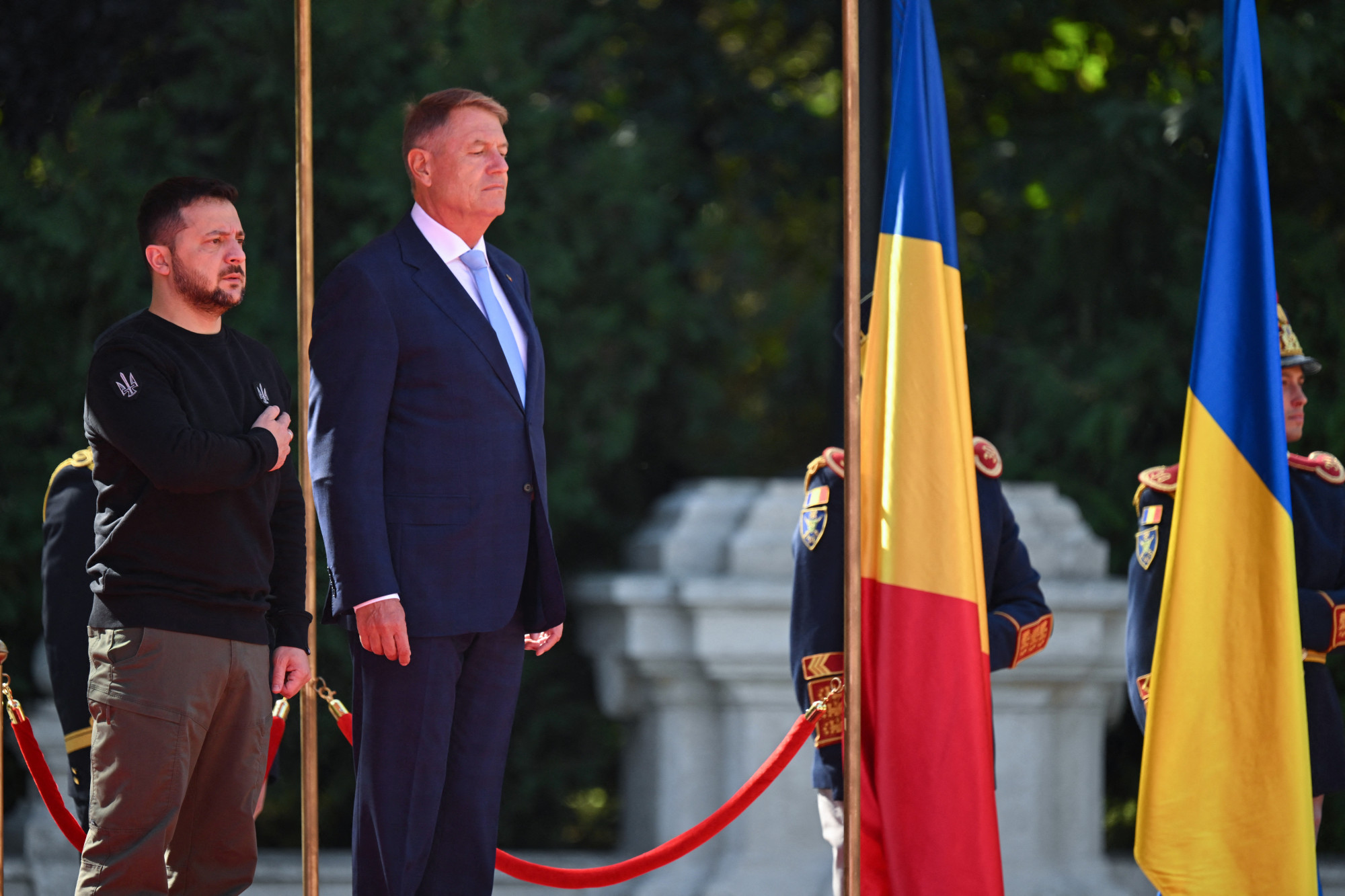 „Románia addig segíti Ukrajnát, ameddig szükséges”